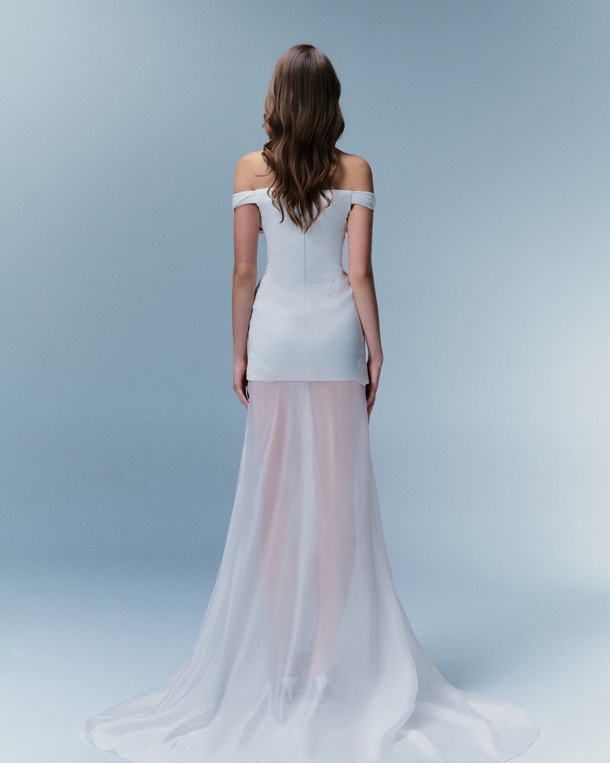 Théa Lace Princess Gown