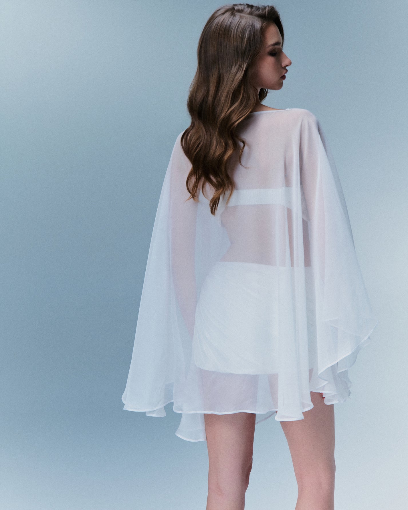Aeris Veil Layered Set