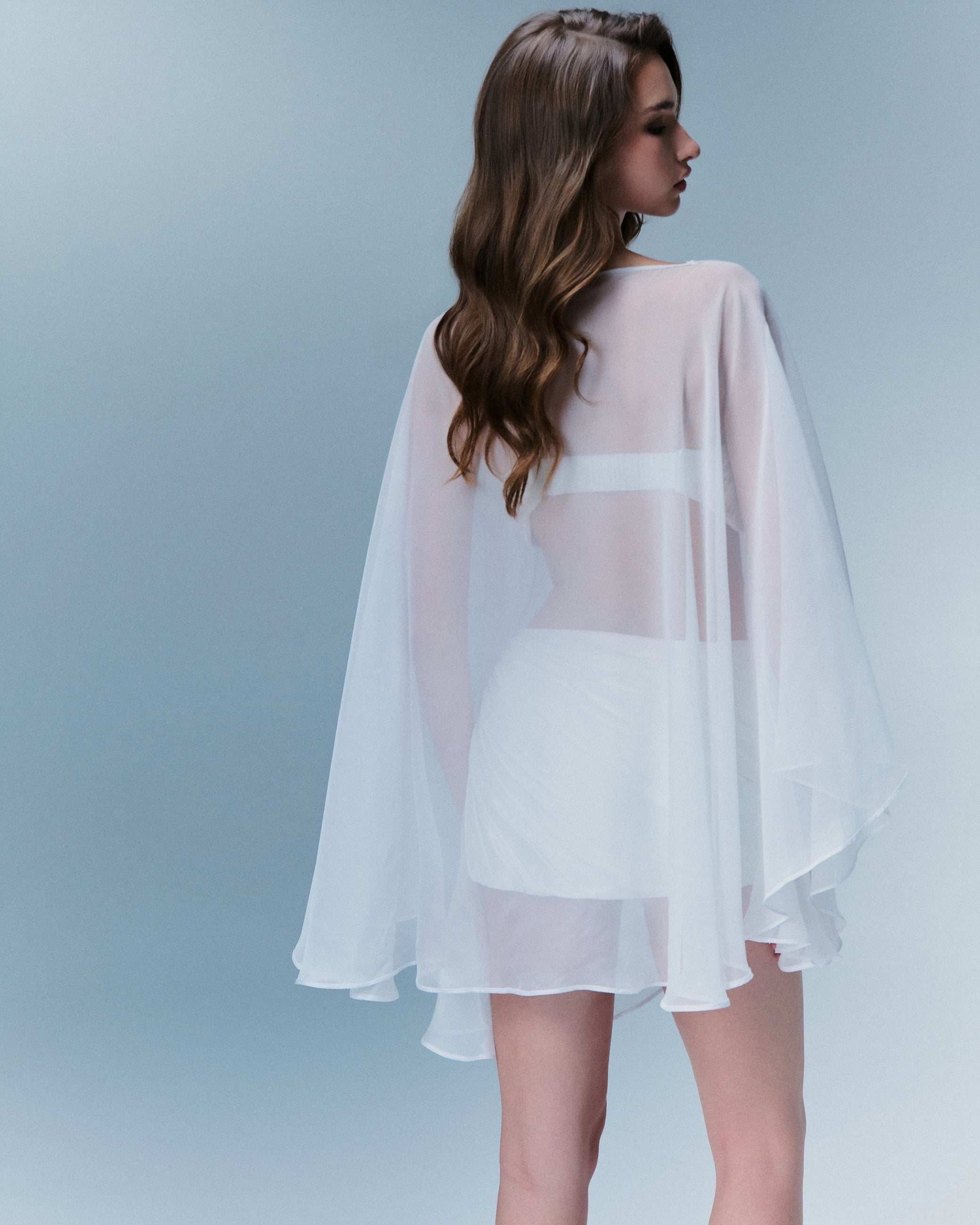 Aeris Veil Layered Set